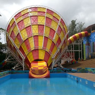 Water park ride framing in steel structure